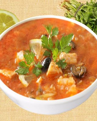 Рыбная солянка с белугой