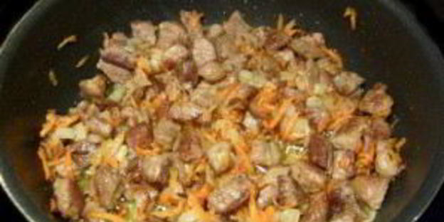 солянка из свежей капусты с мясом