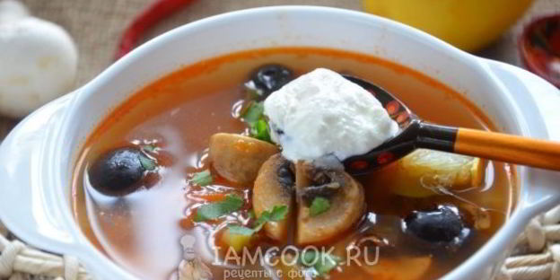 солянка с грибами