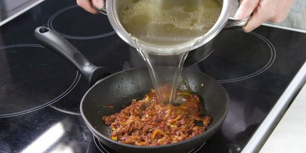 солянка с грудинкой