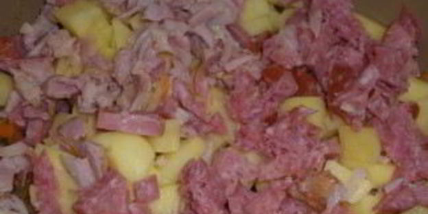 солянка с колбасой в мультиварке