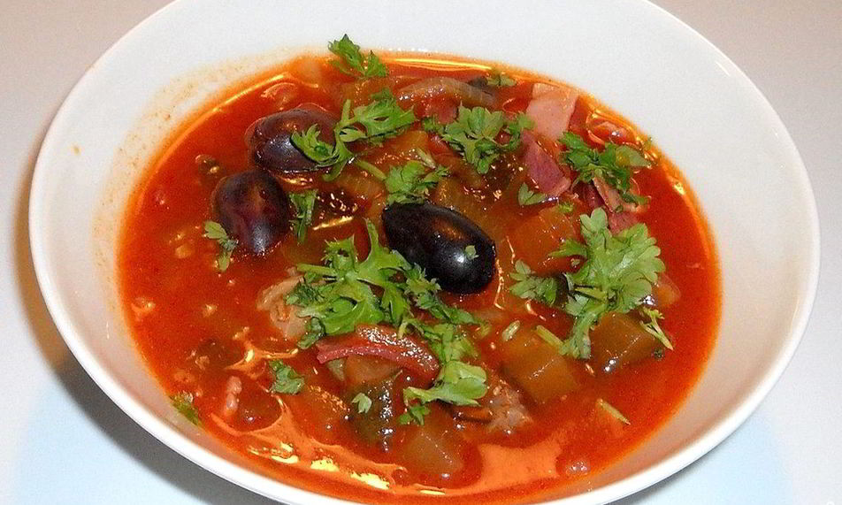 Рецепт солянки с курицей в мультиварке