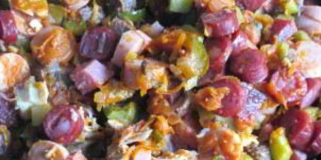 солянка с лимоном и оливками