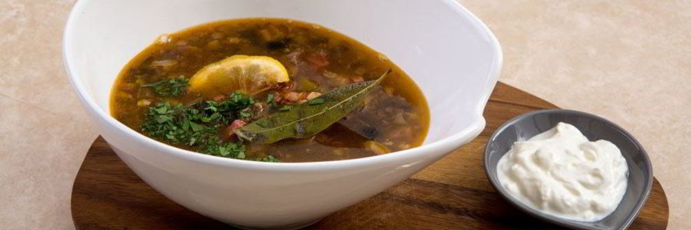 Солянка с оливками