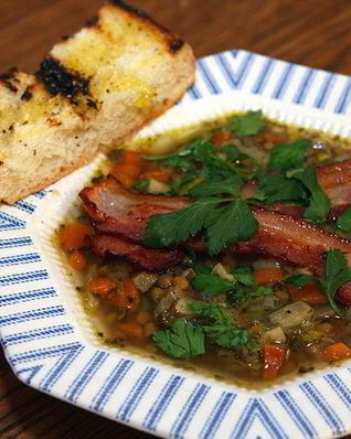 Суп из чечевицы с сельдереем