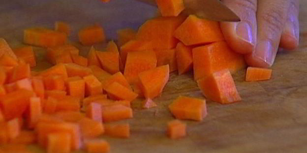 суп из чечевицы с сельдереем