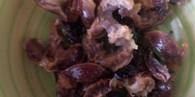 суп из куриных сердечек и желудков с гречкой