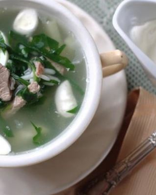 Суп из щавеля с говядиной