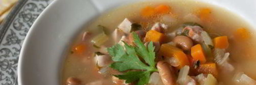 Суп из ветчины с фасолью