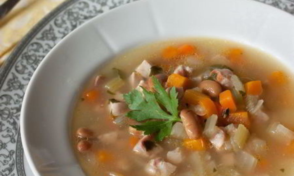 Рецепт супа из ветчины с фасолью
