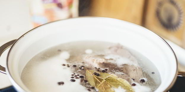 харчо по-грузински со сливами