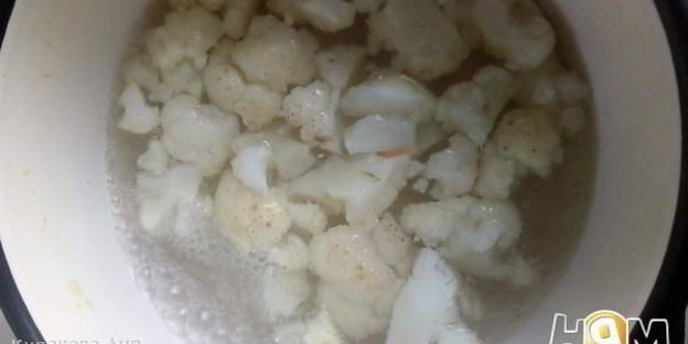 гороховый суп-пюре с красным луком