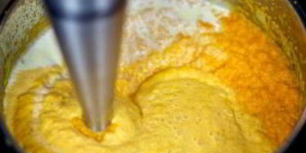 морковный суп-пюре со сливками