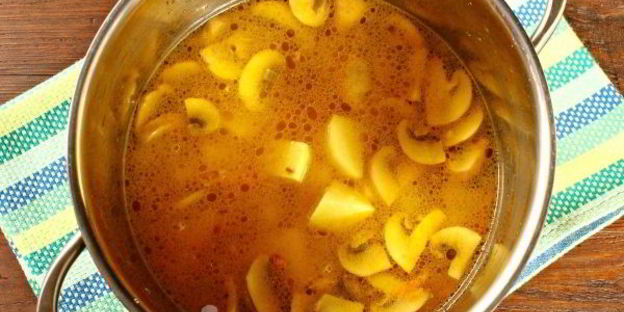 суп-пюре из курицы и шампиньонов