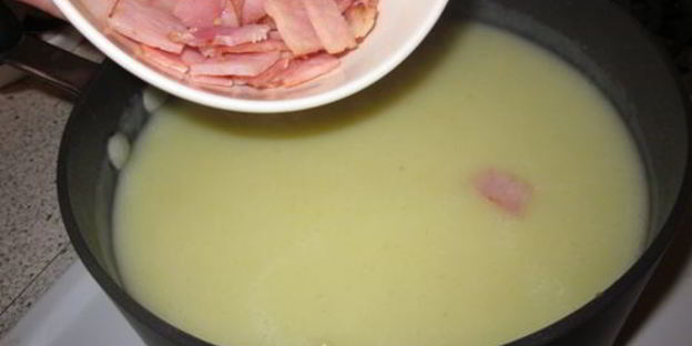 суп-пюре из лука порея с беконом