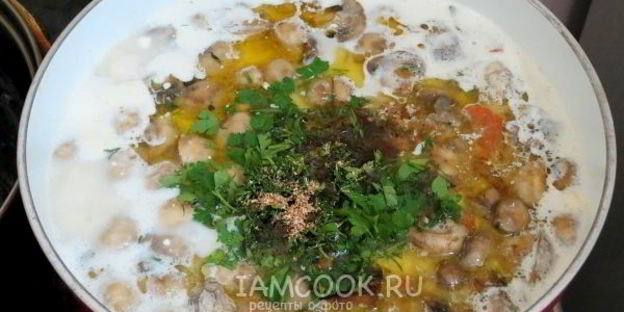 суп-пюре из шампиньонов с плавленным сыром