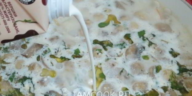 суп-пюре из шампиньонов с плавленным сыром