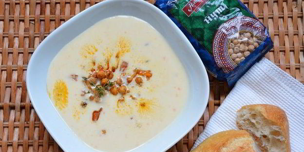 суп-пюре из цветной капусты с нутом