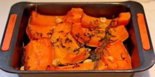 суп-пюре из тыквы с фрикадельками