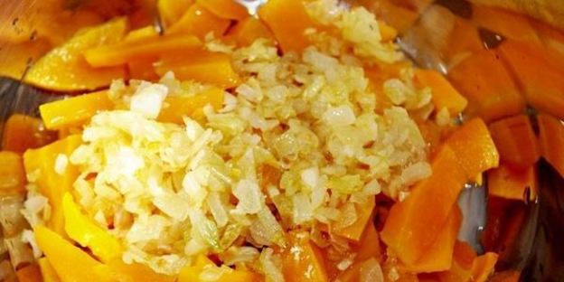 суп-пюре из тыквы с тахиной