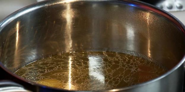 суп-пюре со свиными ушками