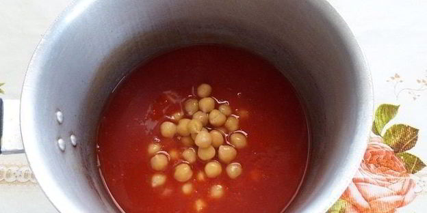 томатный суп-пюре с нутом