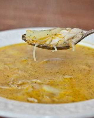 Суп с куриными ножками