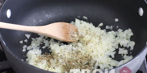 суп с пельменями