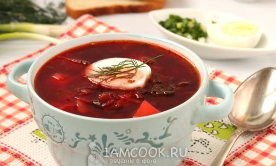 Рецепт горячего свекольника с ботвой