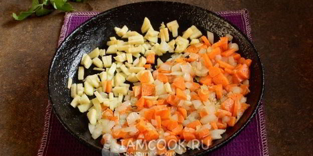 постный горячий свекольник