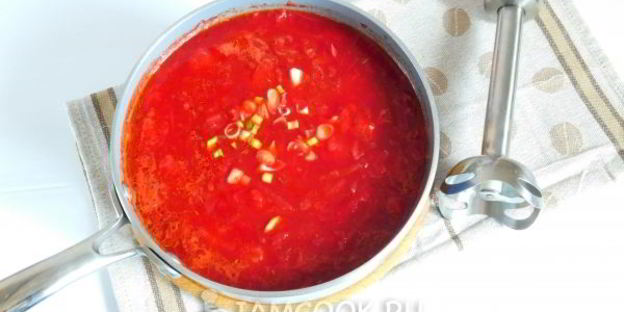 постный свекольник с помидорами