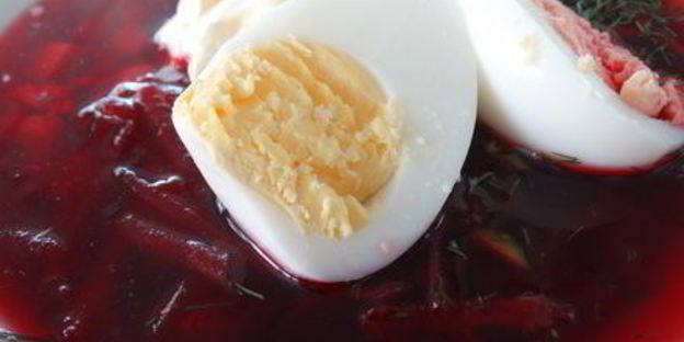 свекольник-холодняк с яйцом