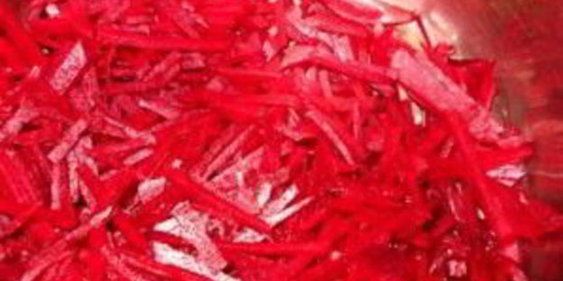 свекольник с ботвой