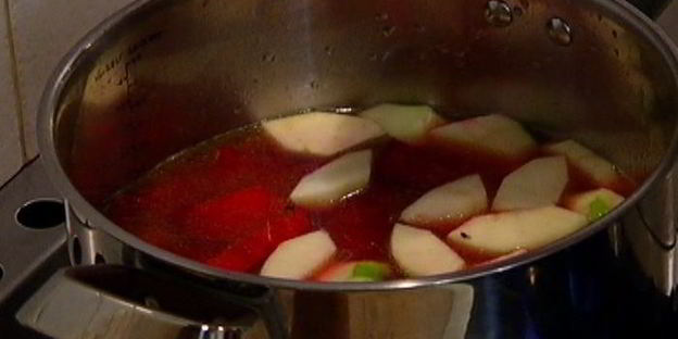 свекольник с козьим сыром