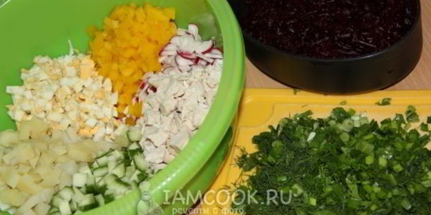 свекольник с курицей