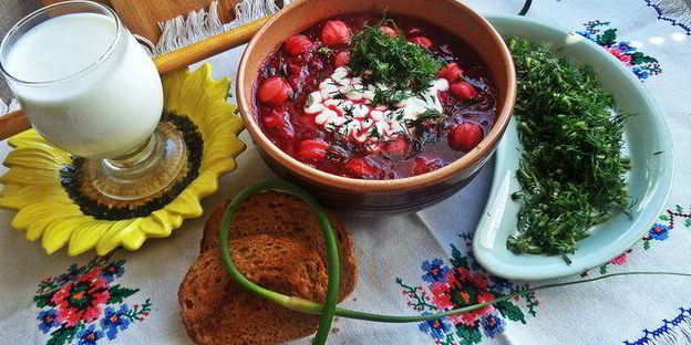 свекольник с сосисками