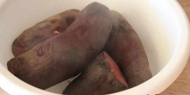 свекольник с цыпленком