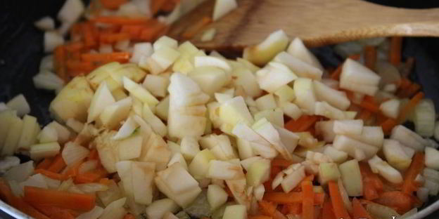 свекольник с цыпленком