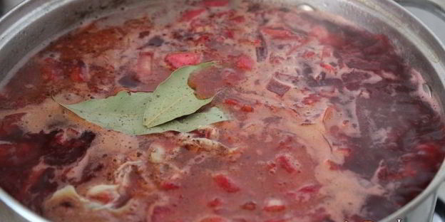 свекольник с цыпленком