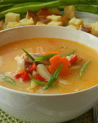 Сырно-томатный суп на курином бульоне