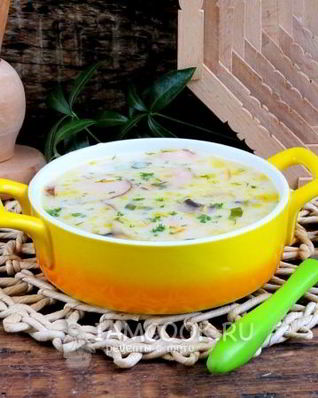Сырный суп из плавленного сыра с колбасой
