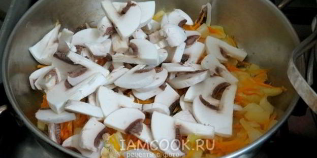 сырный суп из плавленного сыра с колбасой