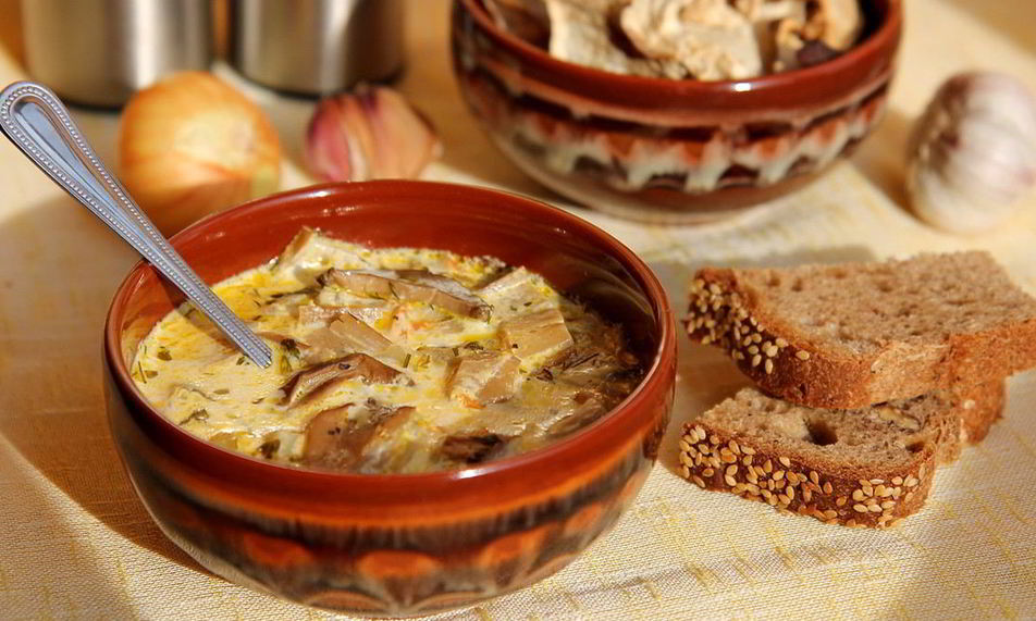 Рецепт сырного супа на грибном бульоне