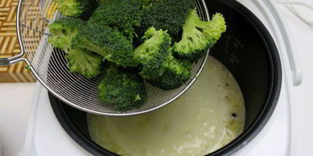 сырный суп с брокколи в мультиварке