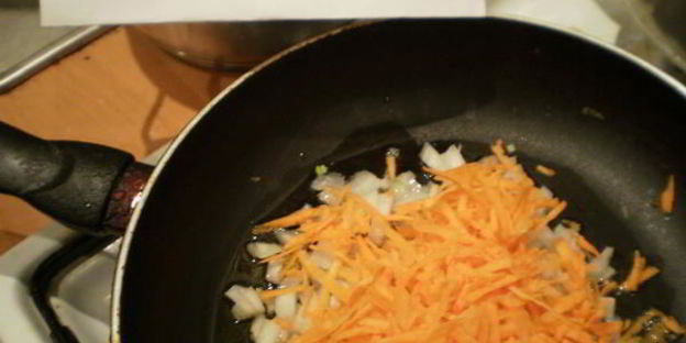 сырный суп с брюсельской капустой и клецками