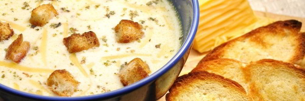 Сырный суп с гренками