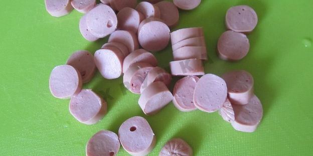 сырный суп с колбасой и плавленным сыром