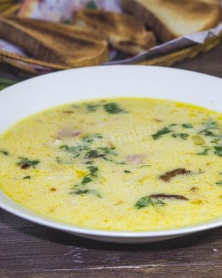 Сырный суп с копченой курицей