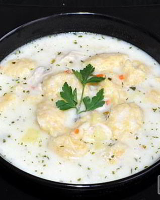 Сырный суп с кукурузными клецками