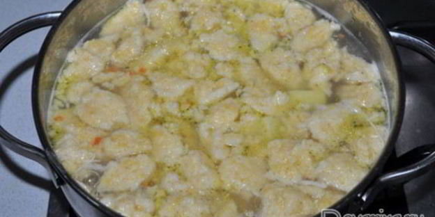 сырный суп с кукурузными клецками